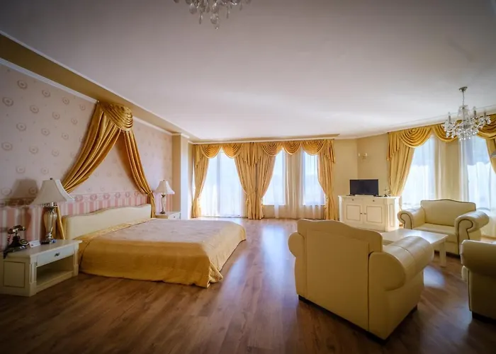 Family Classic 3* וארנה