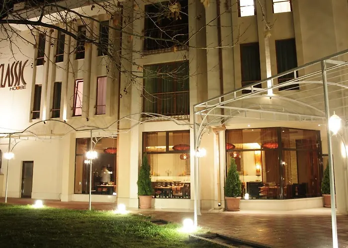 Family Classic מלון וארנה